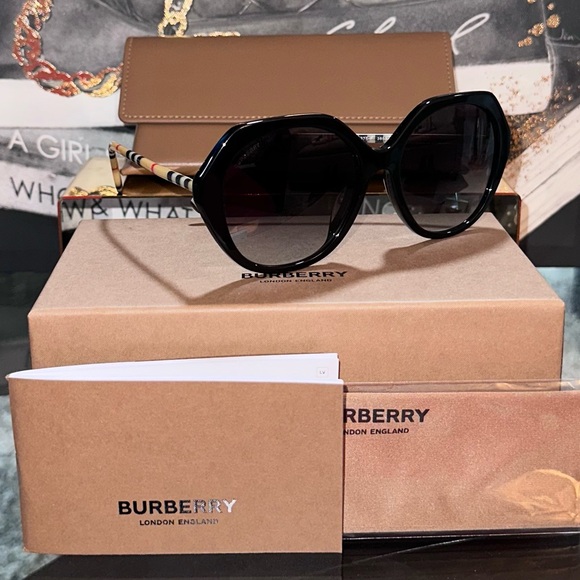 New BURBERRY Vanessa Black Gradient Geometric Ladies Sunglasses 57mm - Picture 2 of 8